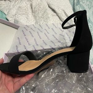 TOP Moda Black Block Heel Sandals